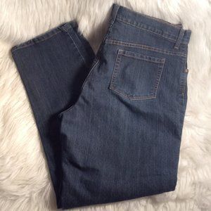 GV Amanda Straight Size 16R